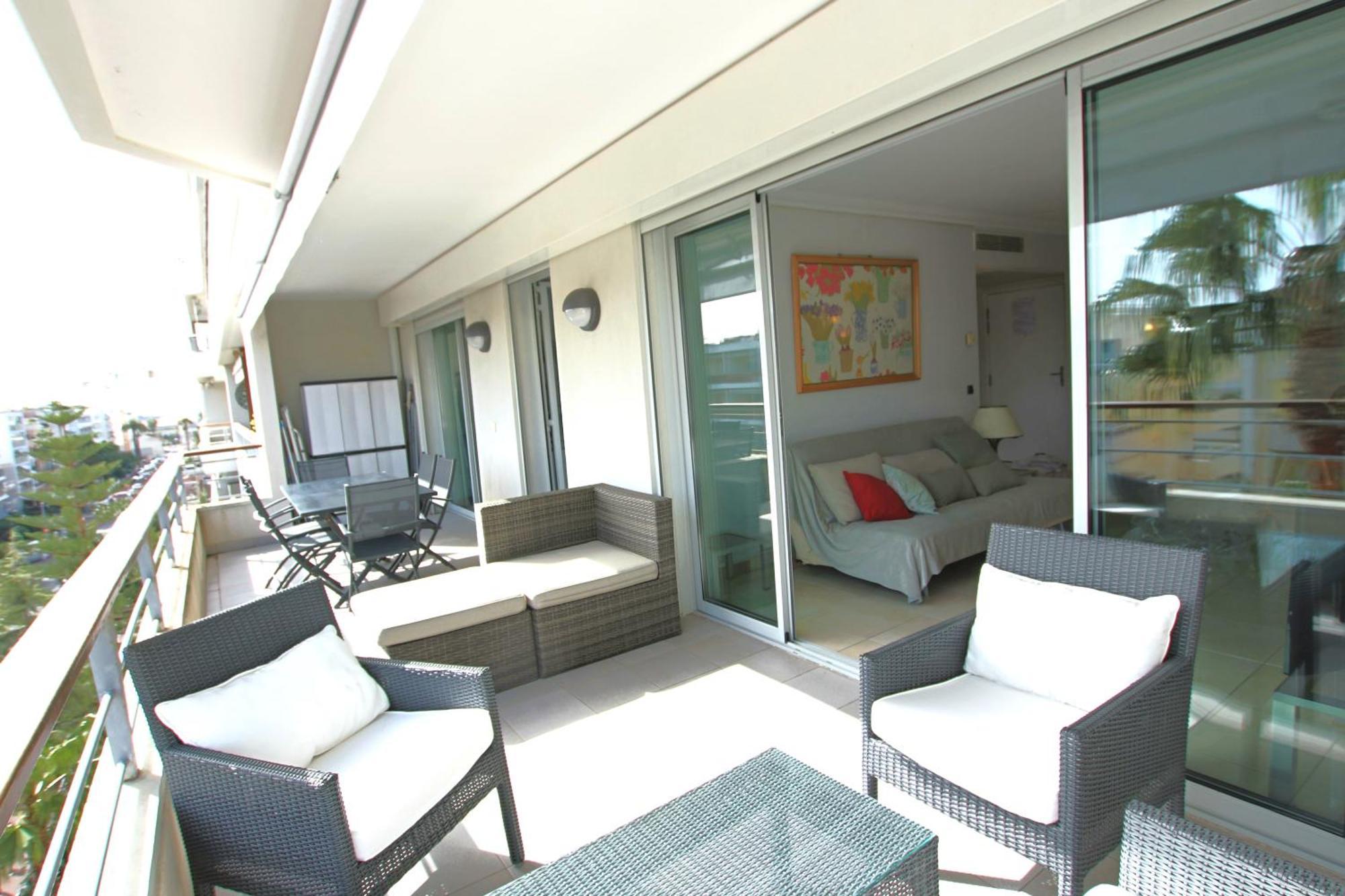 Fully Equipped Apartment With Large Terrace Lounge Area Cannes Exterior photo